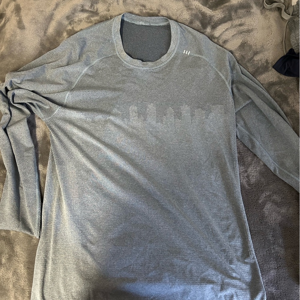 LULULEMON NYC LONG SLEEVE